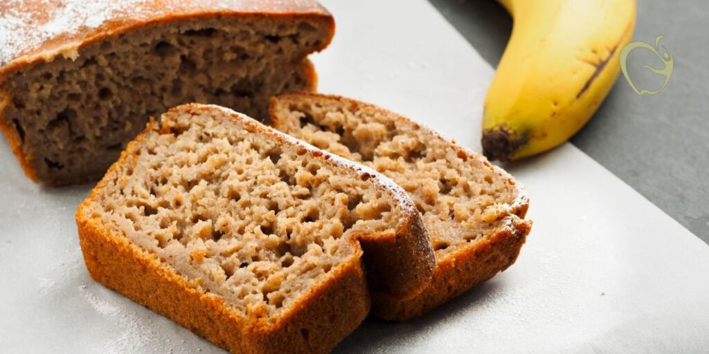 Κέικ με μπανάνα και ξηρούς καρπούς